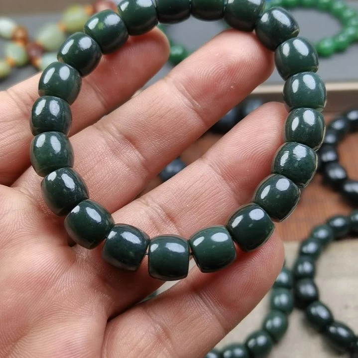 和田玉未镶嵌手链