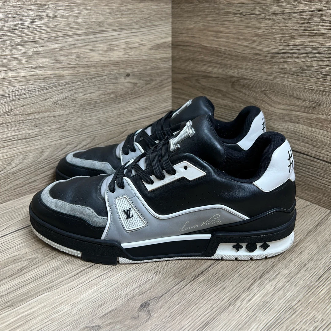 95新 LouisVuitton/路易威登 Trainer 黑灰水泥板鞋 41码