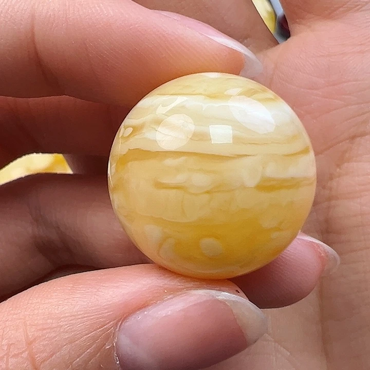 蜜蜡未镶嵌珠宝奇石
