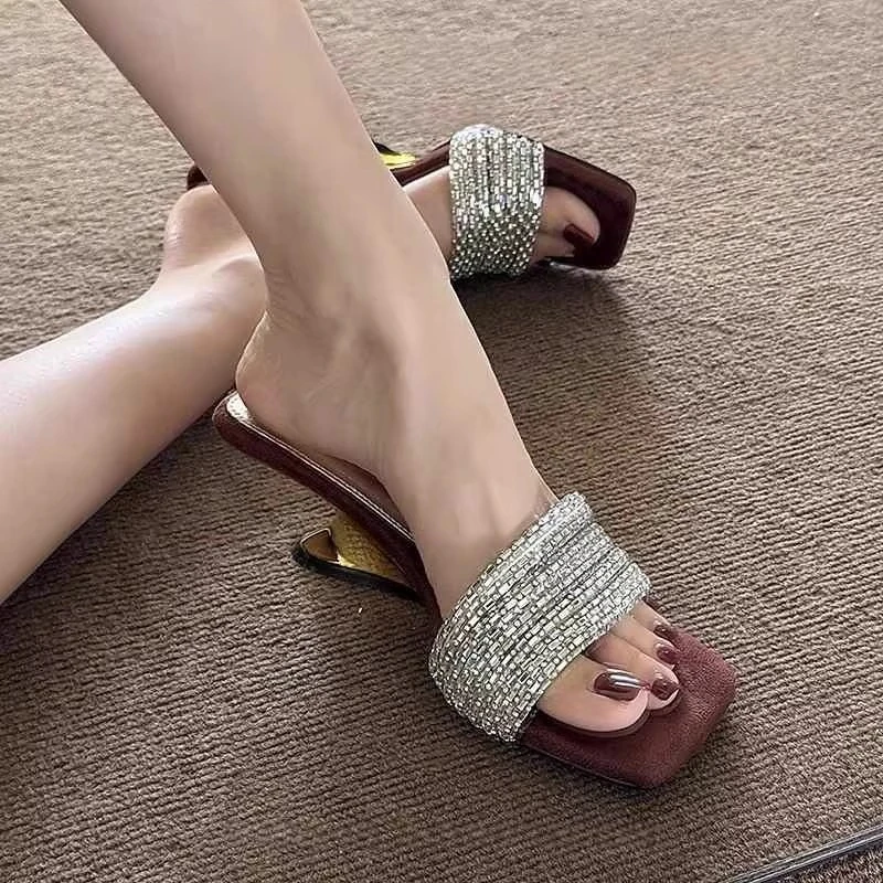 高级感法式水钻高跟拖鞋女夏季外穿2025新款一字带粗跟坡跟凉拖鞋