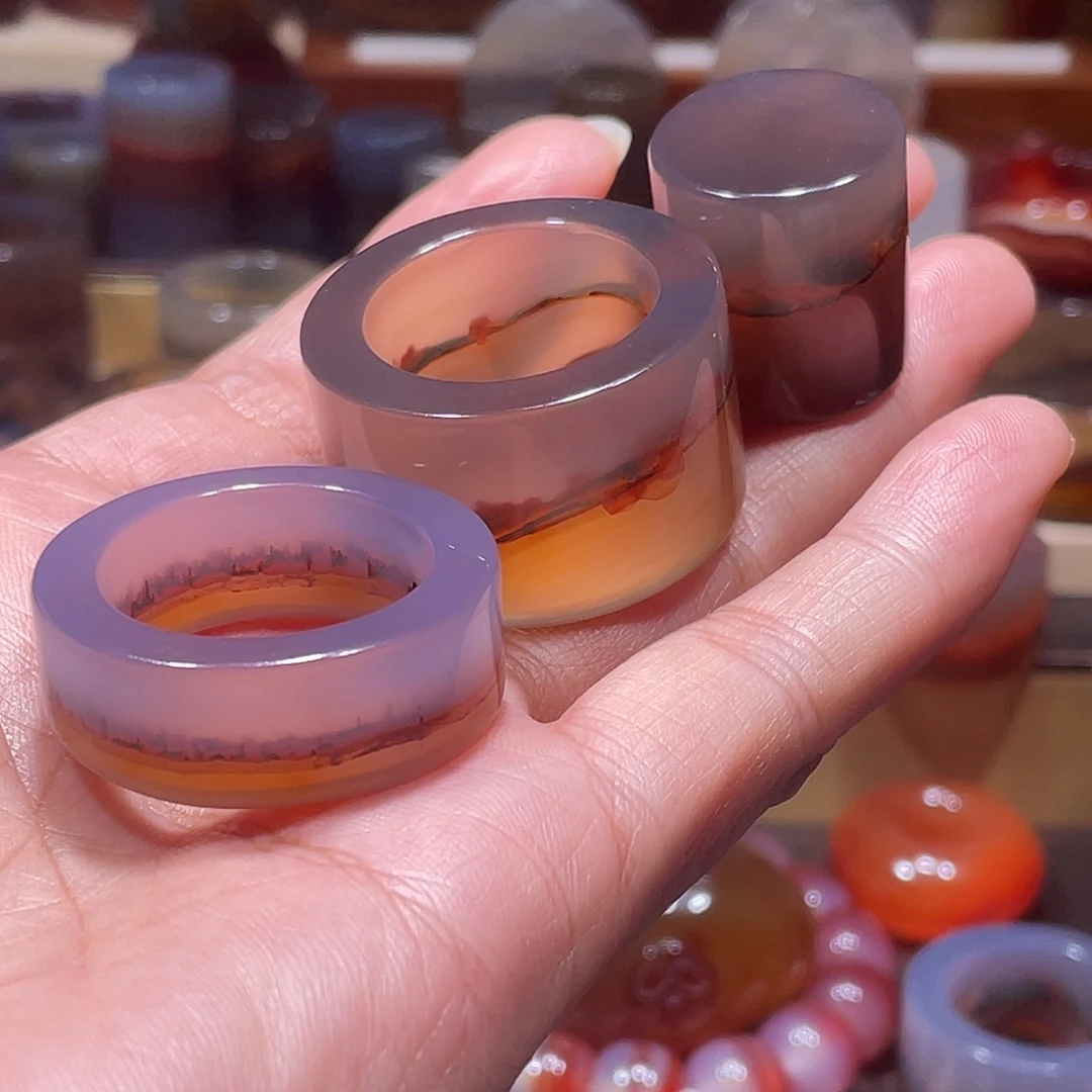 吴***虑玛瑙/玉髓未镶嵌手链