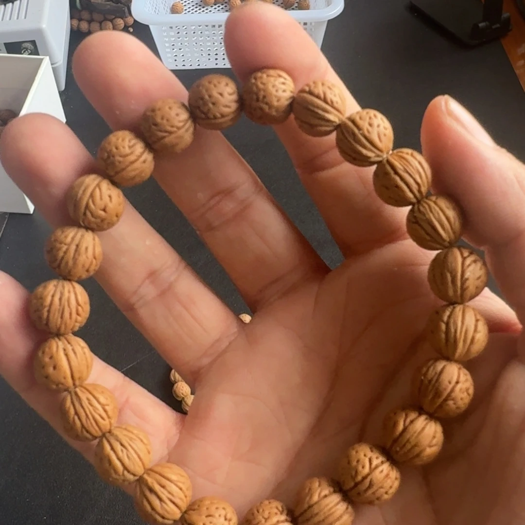 峰***笑小桃核手串小桃核