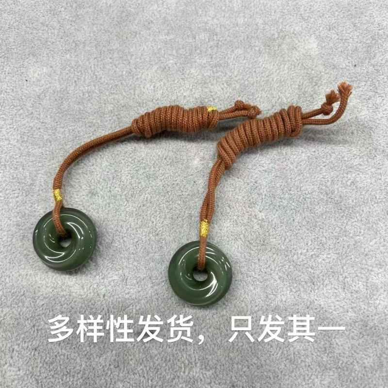 【此货完好无损清仓】和田玉粉青平安扣吊坠（多样性发货，发一件）