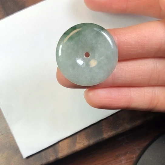 翡翠未镶嵌颈饰缅甸A货，每天下午1点半开播