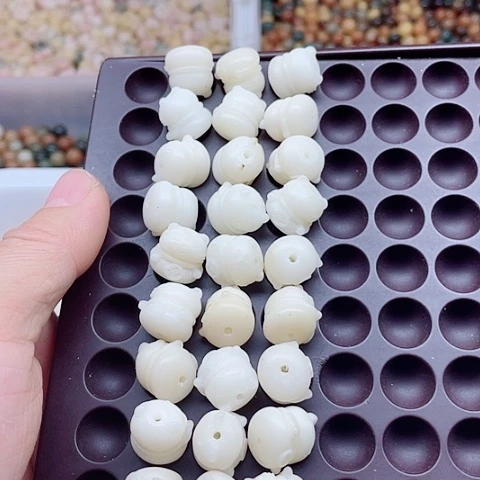 吊坠白玉菩提15瑕疵招财猫30颗