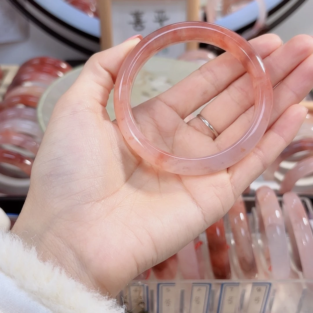 石英质玉手镯未镶嵌L****贝