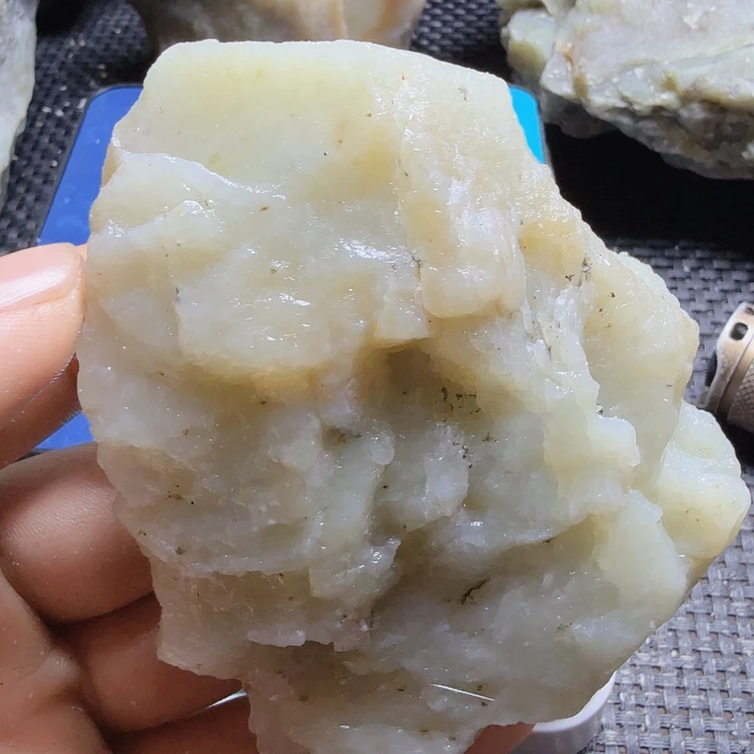 和田玉（糖玉）未镶嵌珠宝半成品