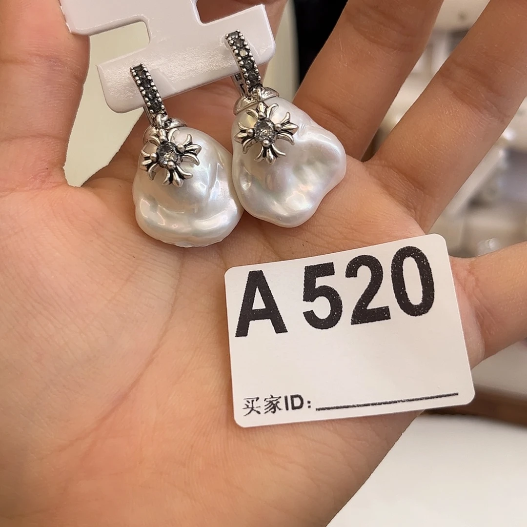 合金耳饰淡水珍珠