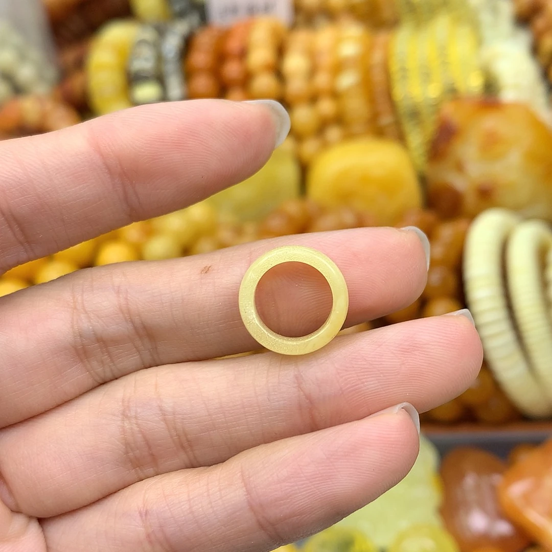 琥珀未镶嵌珠宝奇石