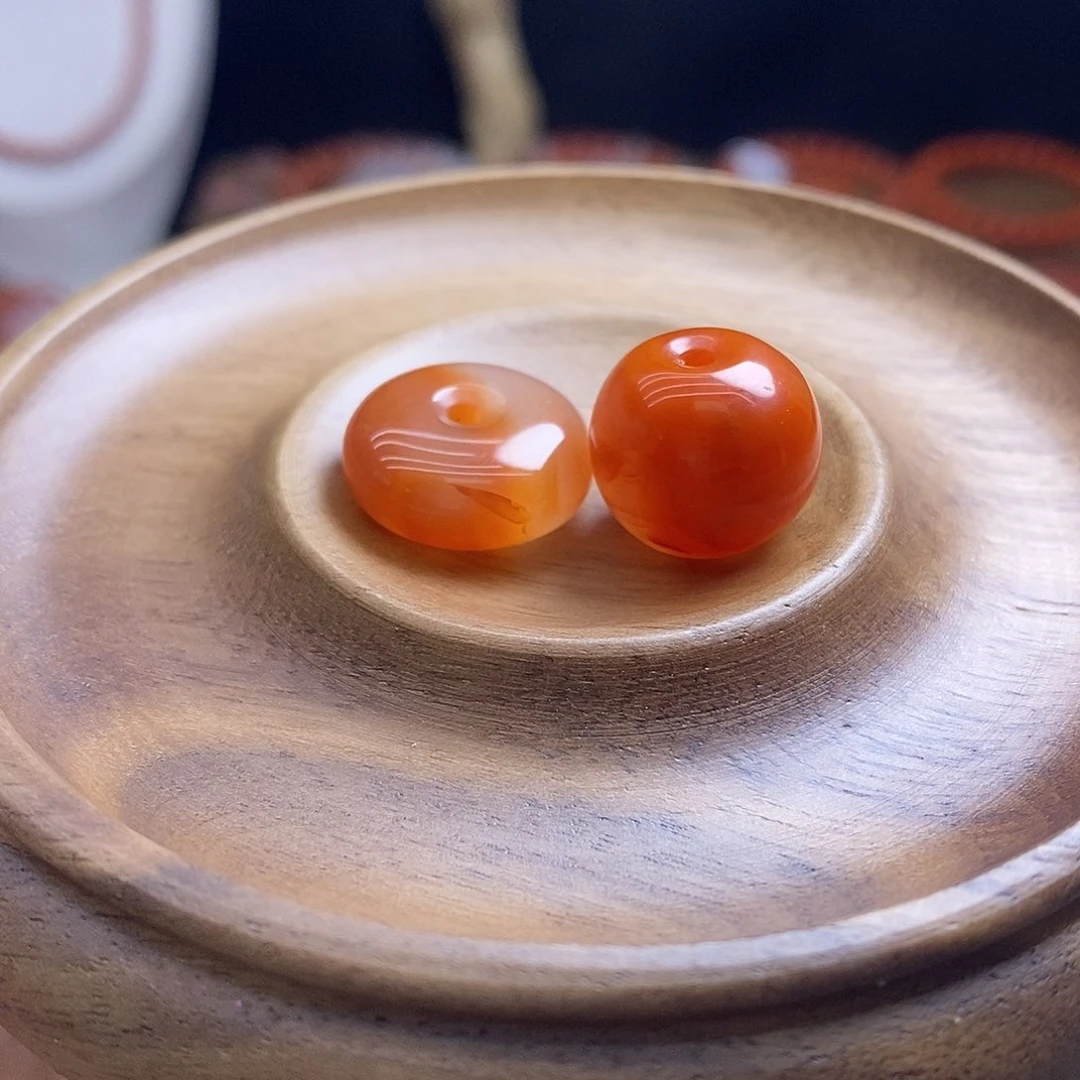 南红玛瑙未镶嵌珠宝半成品2个