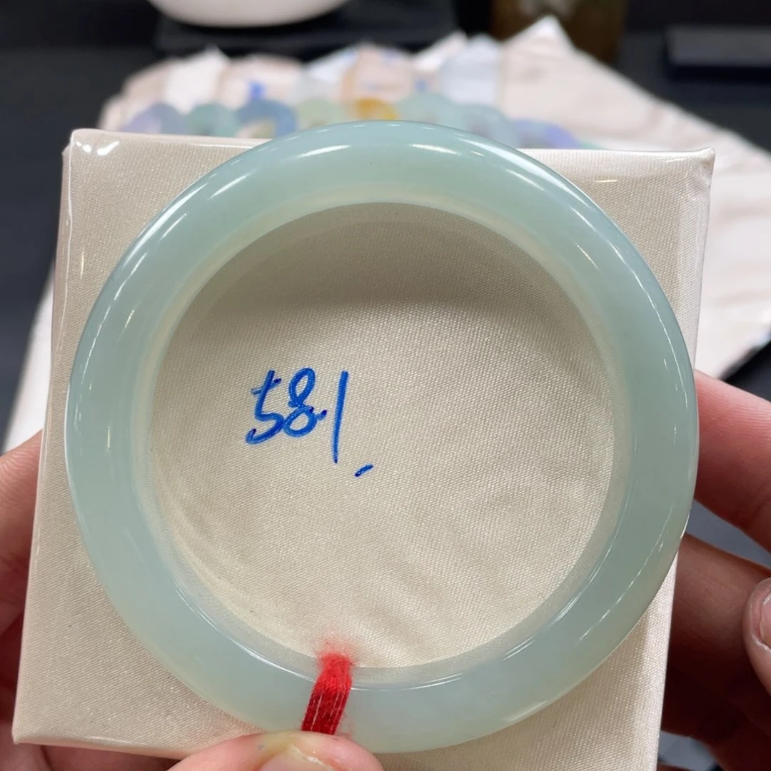 翡翠手镯未镶嵌43号