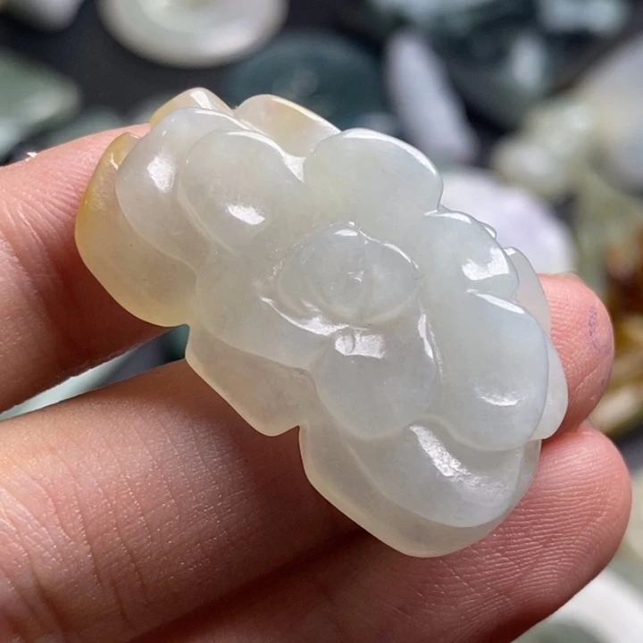 酒***子翡翠未镶嵌颈饰天然翡翠