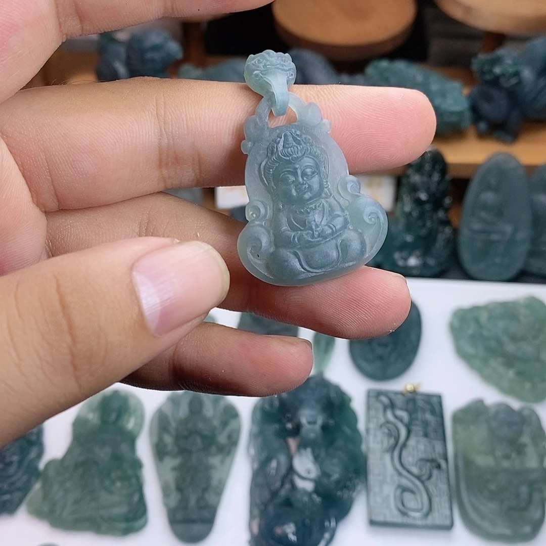 定制翡翠未镶嵌观音