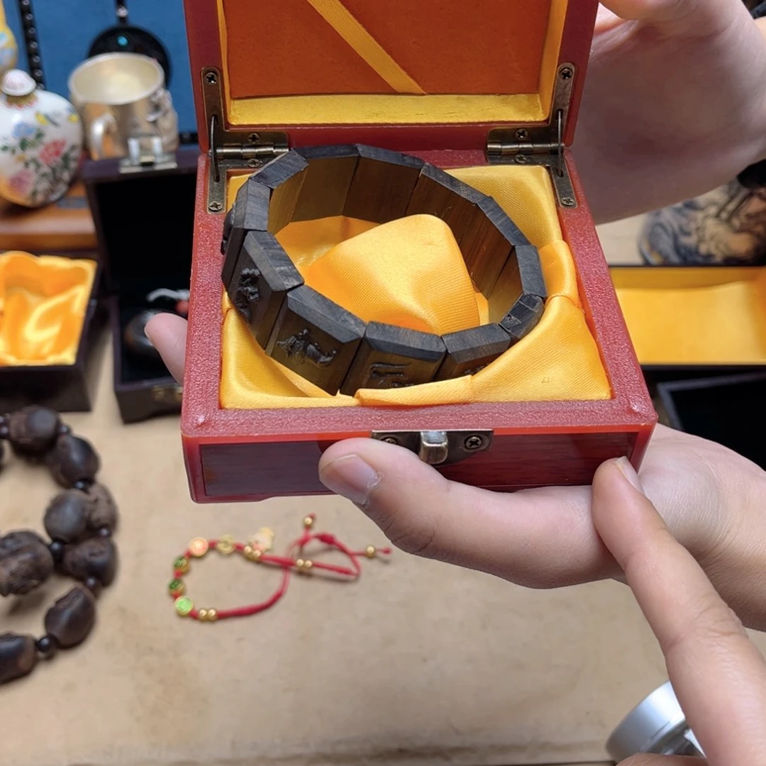 滴血莲花菩提吊坠