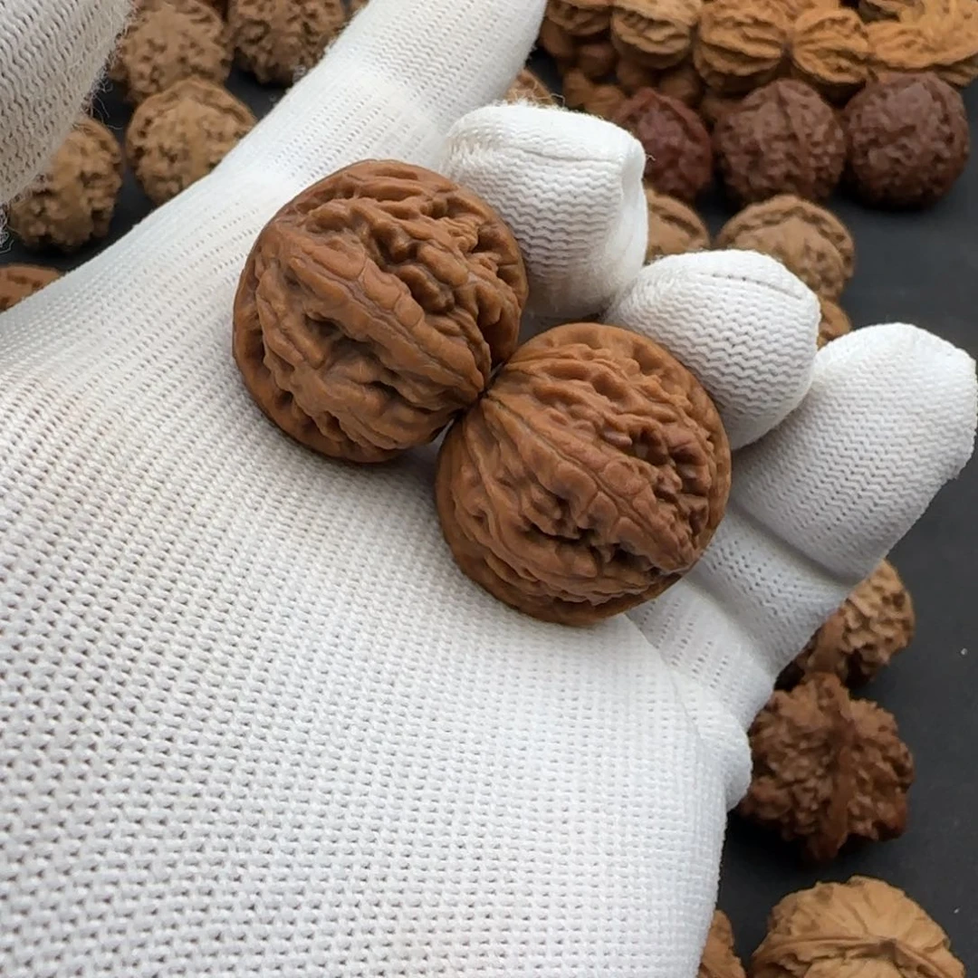 文玩核桃吊坠小核桃