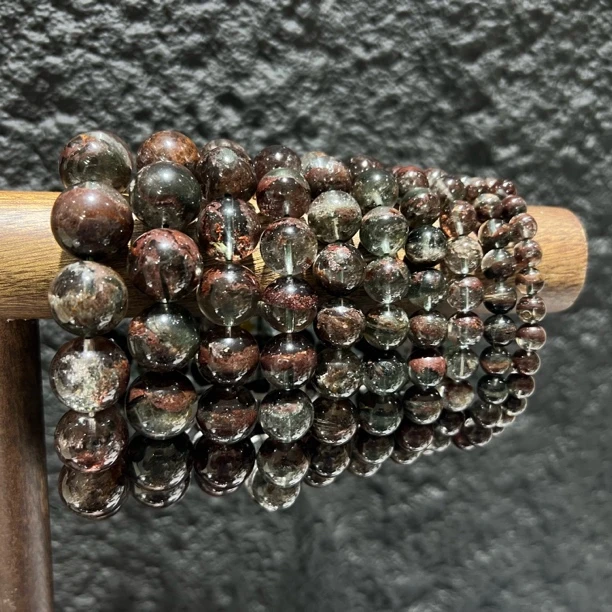 【月月家】V003天然水晶 高品红幽灵单圈手串 多样性发其一