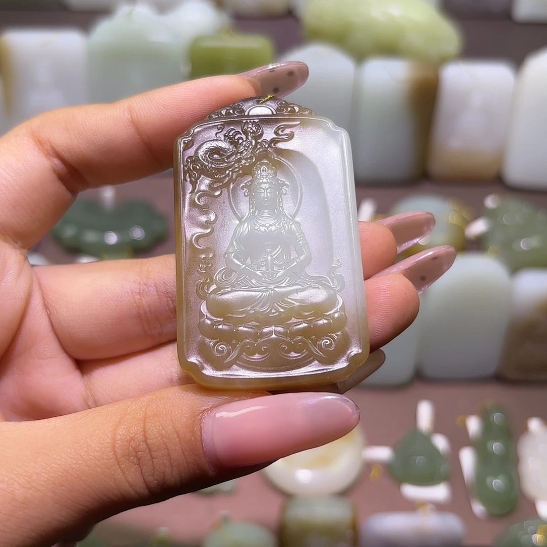 和田玉未镶嵌颈饰