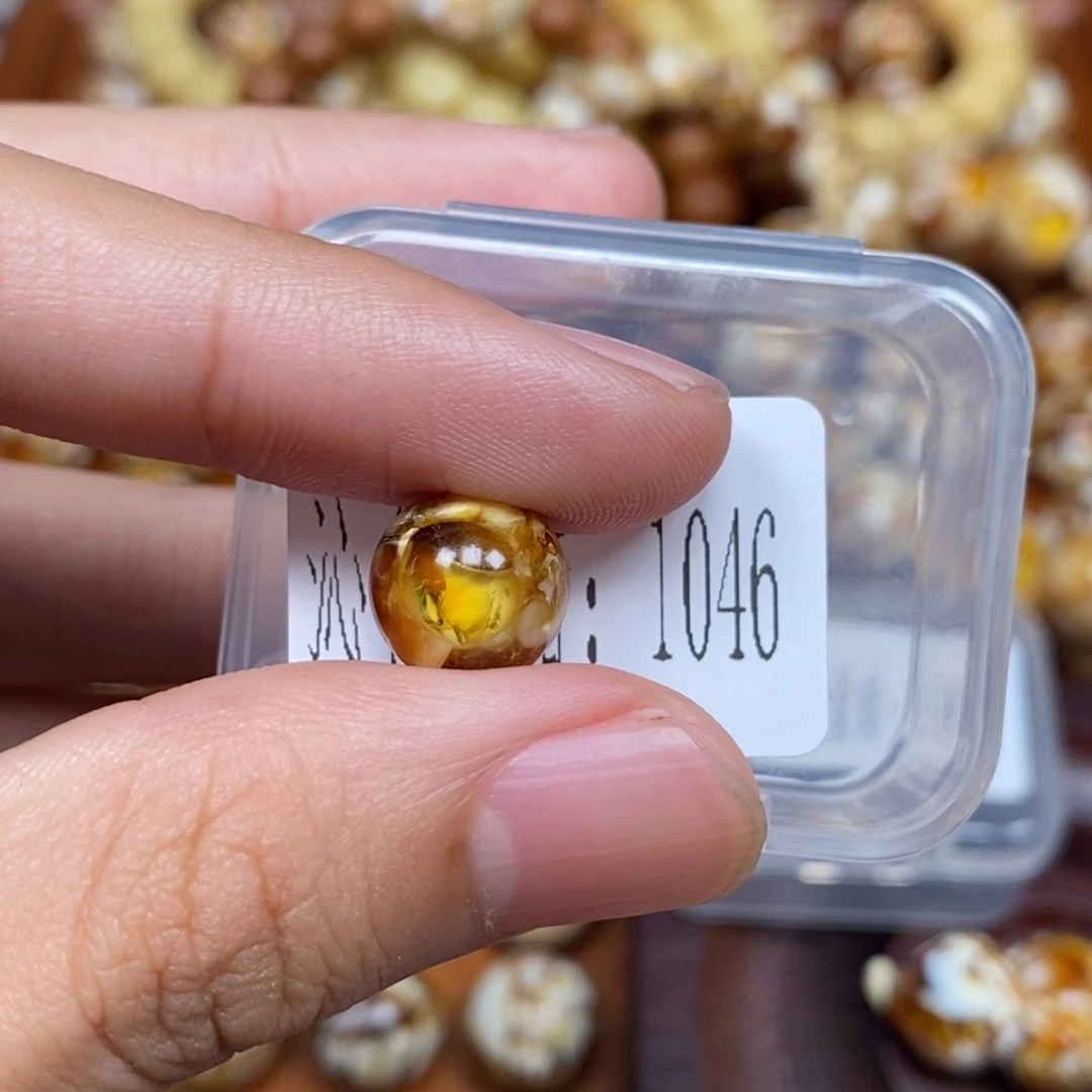 把件猴头核桃沁色圆珠老型1046