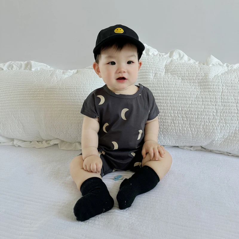 2025夏季新款婴儿连体衣新生儿洋气短袖爬服深灰棉质宝宝薄衣服