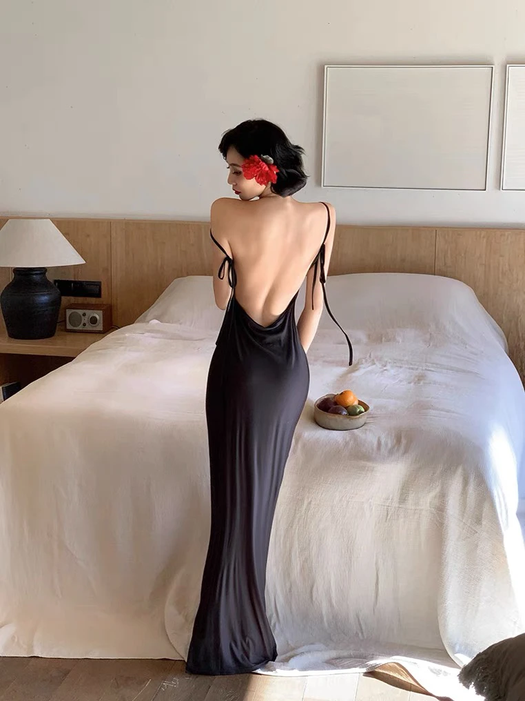 黑色大花港风印花露背鱼尾修身吊带裙长裙连衣裙