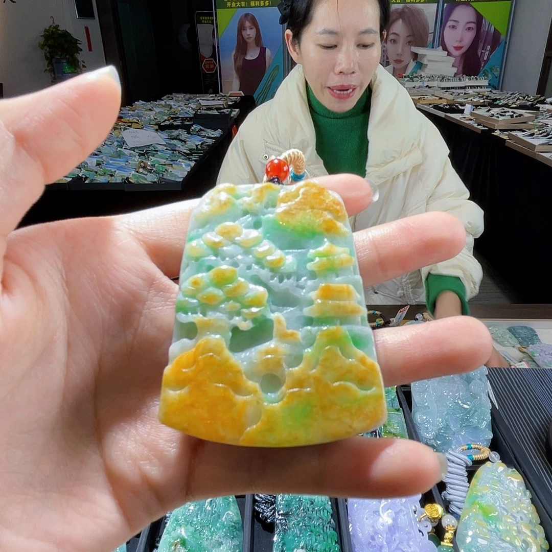 颈饰未镶嵌翡翠翡翠