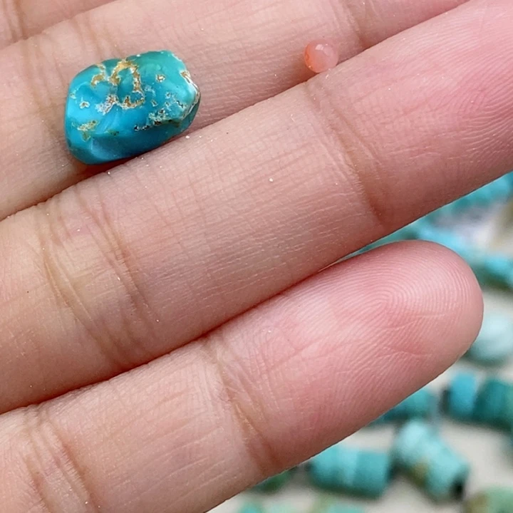 南红玛瑙未镶嵌珠宝奇石