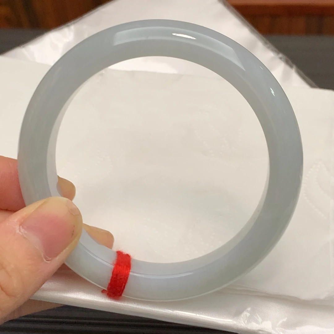 翡翠手镯未镶嵌翡翠手镯未镶嵌57.1圈口