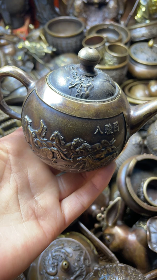 闪购链接，诚信经营八骏图茶壶