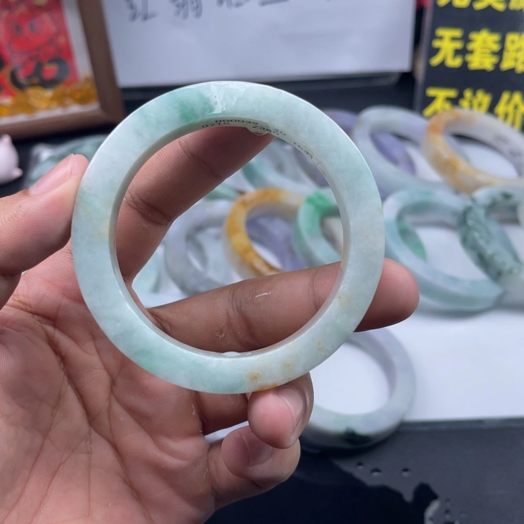 定制翡翠未镶嵌56/57