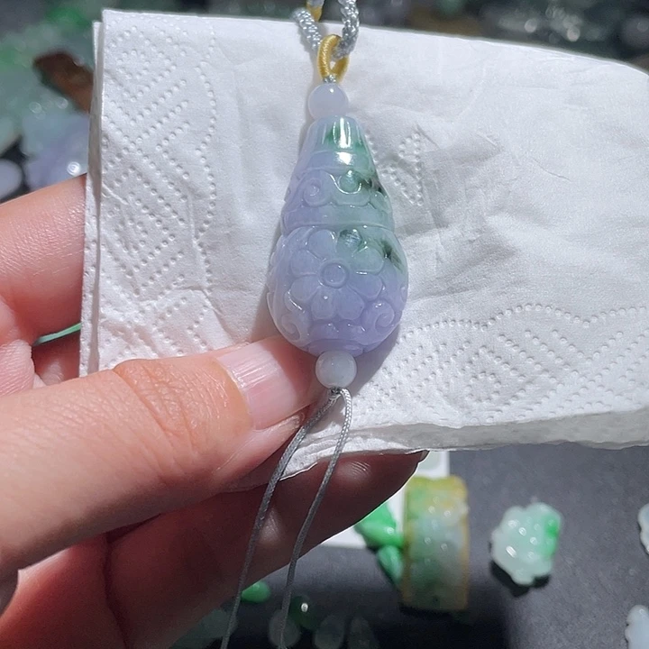 颈饰未镶嵌翡翠天