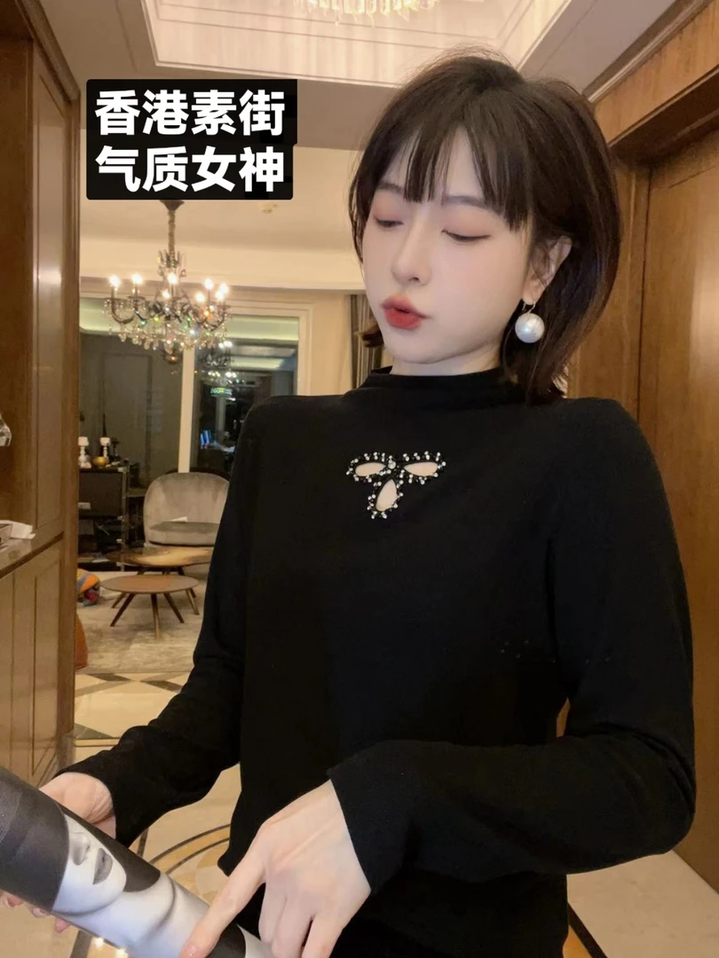 5330香港素街气质女神钉珠绣镂空花朵显瘦打底衫