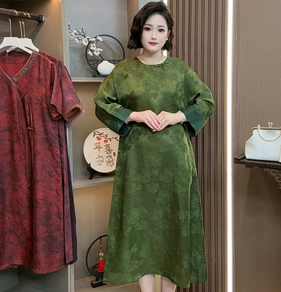 【艾影】2025新款高端重磅时尚素雅新中式风格印花遮肉显瘦连衣裙