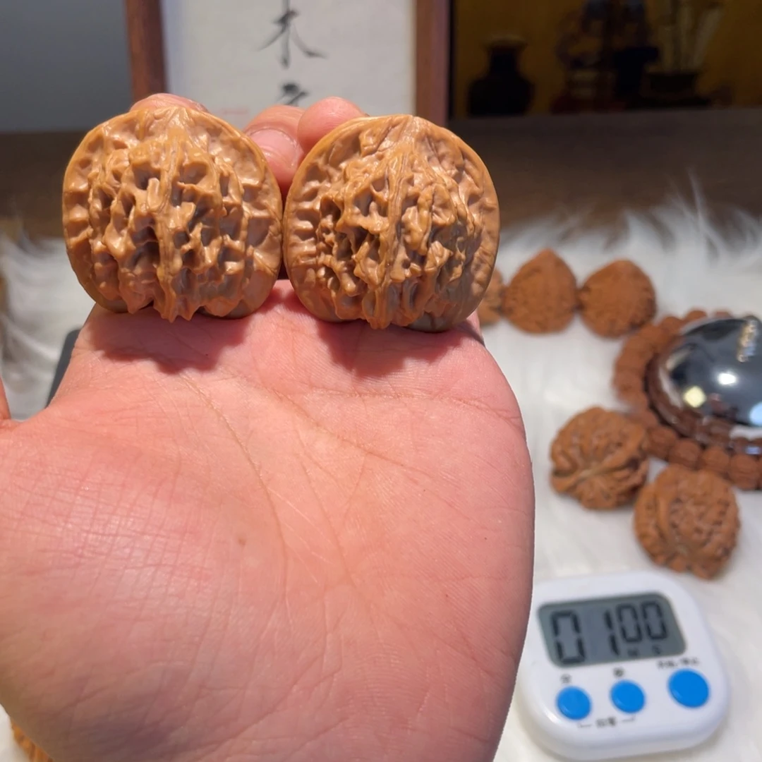 高***太39天地二爷帽文玩核桃