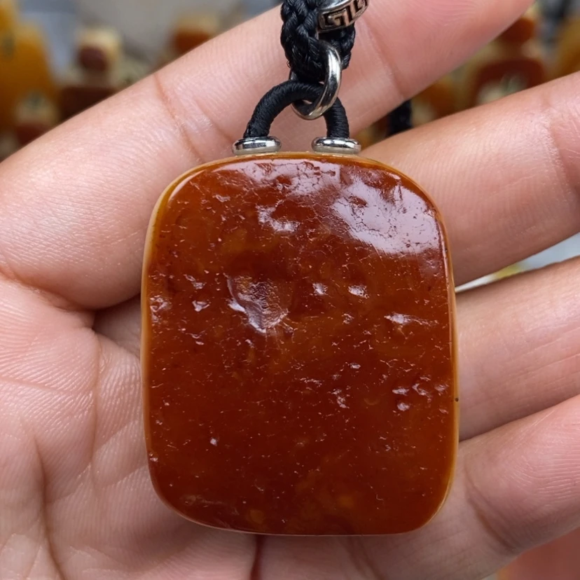 【闪购商品】琥珀颈饰未镶嵌