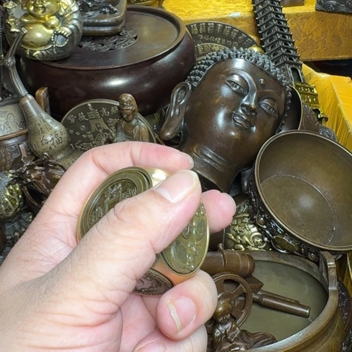 铜器摆件收收藏藏