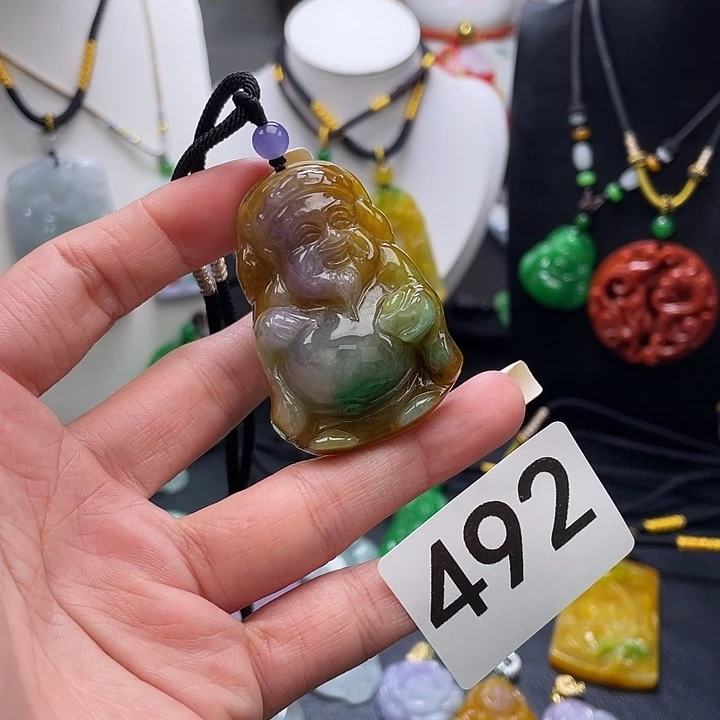 翡翠未镶嵌吊坠(赠链)