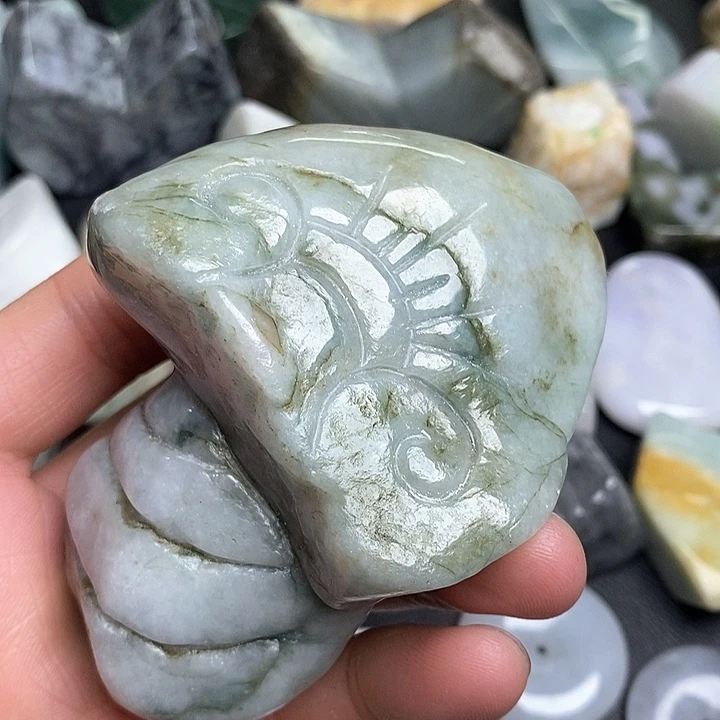 翡翠未镶嵌颈饰天然翡翠55