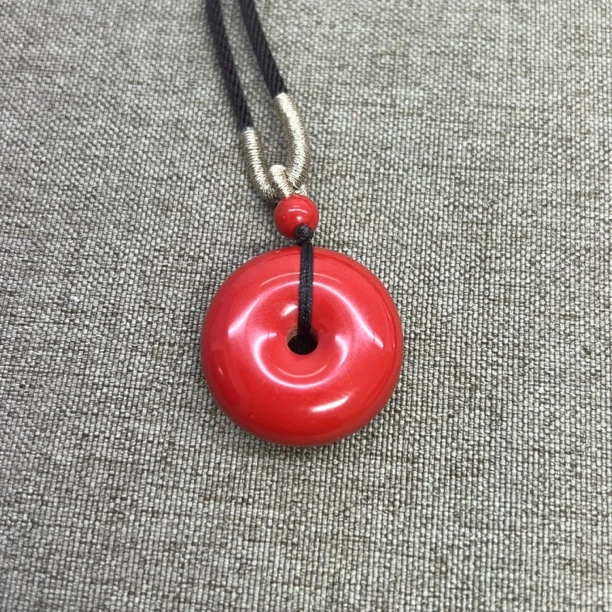 含辰砂工艺品朱砂平安扣高含量辰砂26/9mm