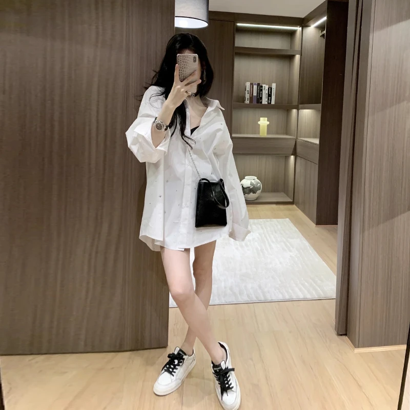 网红白色气质镶钻衬衫女秋季薄款宽松中长款长袖设计感小众衬衣潮