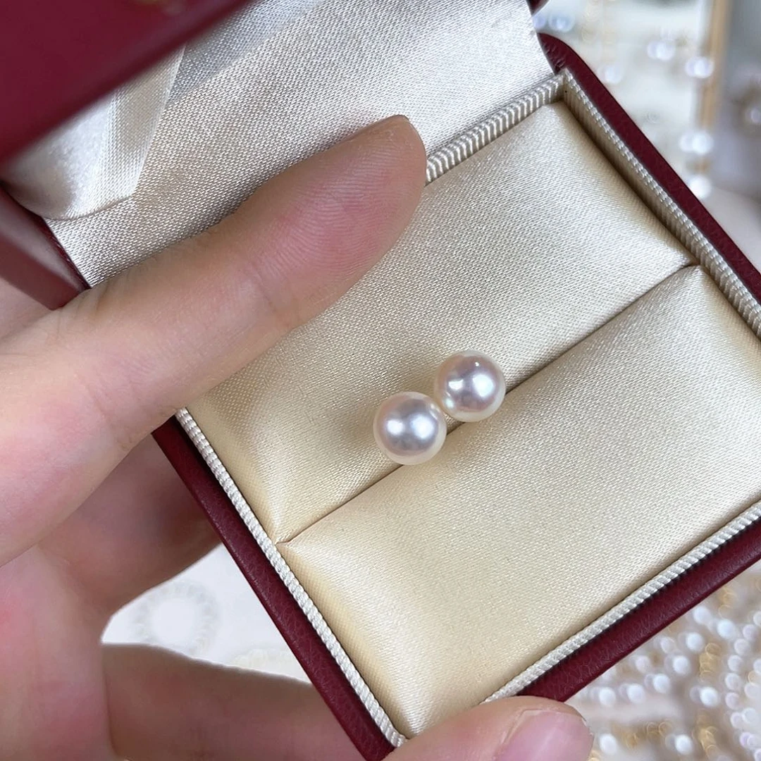 18K金镶嵌耳饰海水珍珠