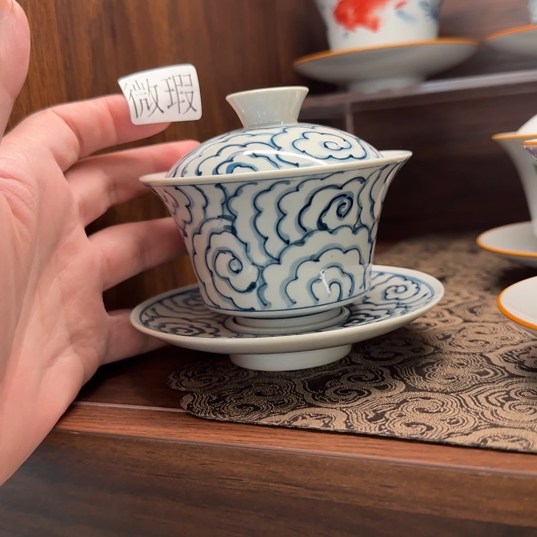 釉下手手绘茶具微瑕