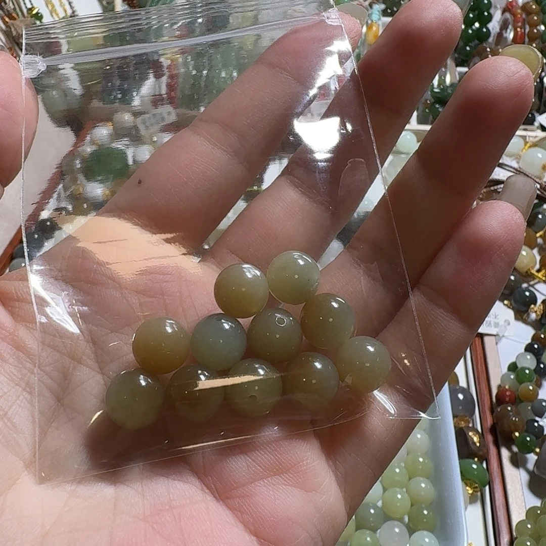 薪***同和田玉未镶嵌珠宝奇石