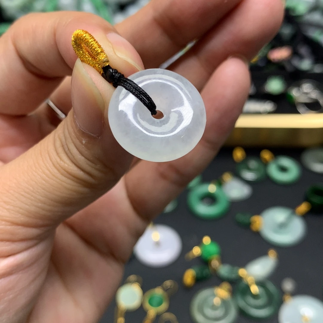 吊坠(不含链)未镶嵌翡翠有纹裂
