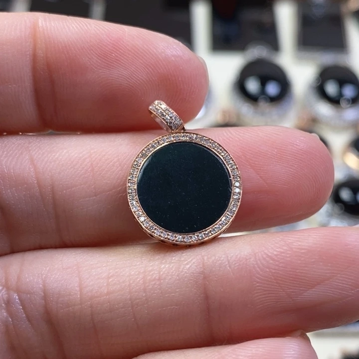 翡翠颈饰18K金镶嵌缅甸天然翡翠墨翠