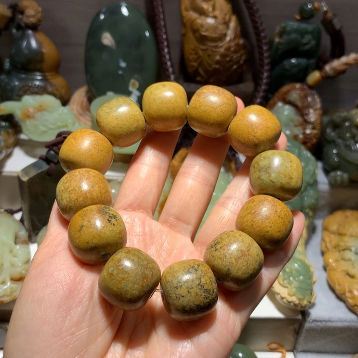 岫岩河磨玉（透闪石质玉）未镶嵌手链