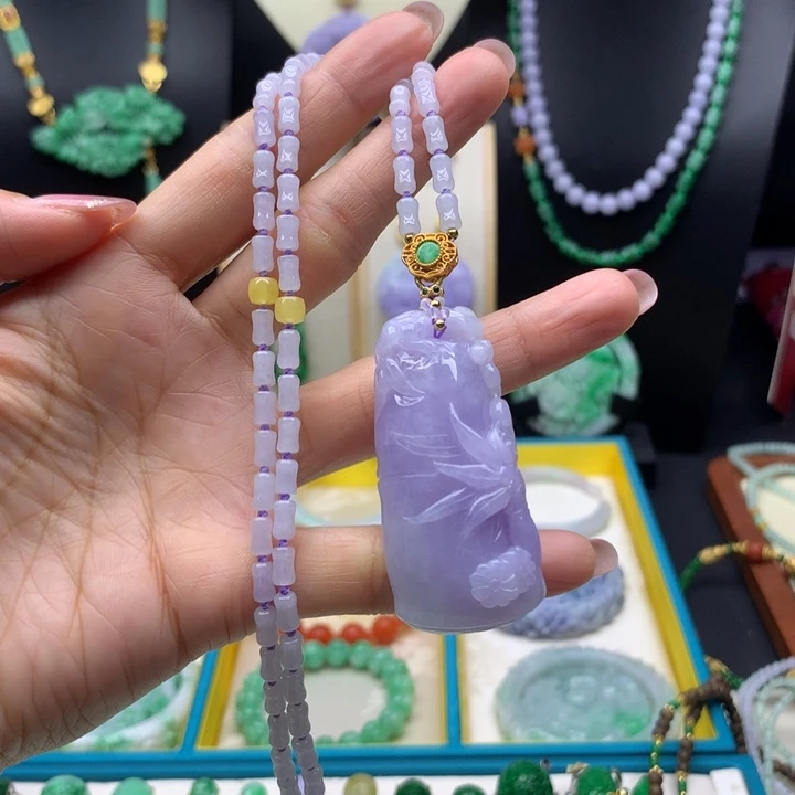 翡翠未镶嵌颈饰紫翡竹节