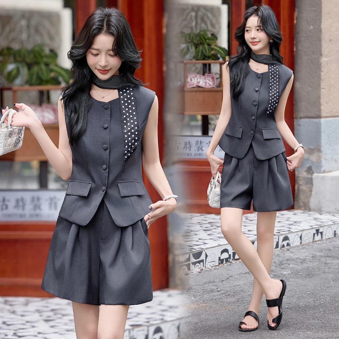 干练气质马甲西装套装女夏2025新设计感时尚阔腿短裤两件套老钱风