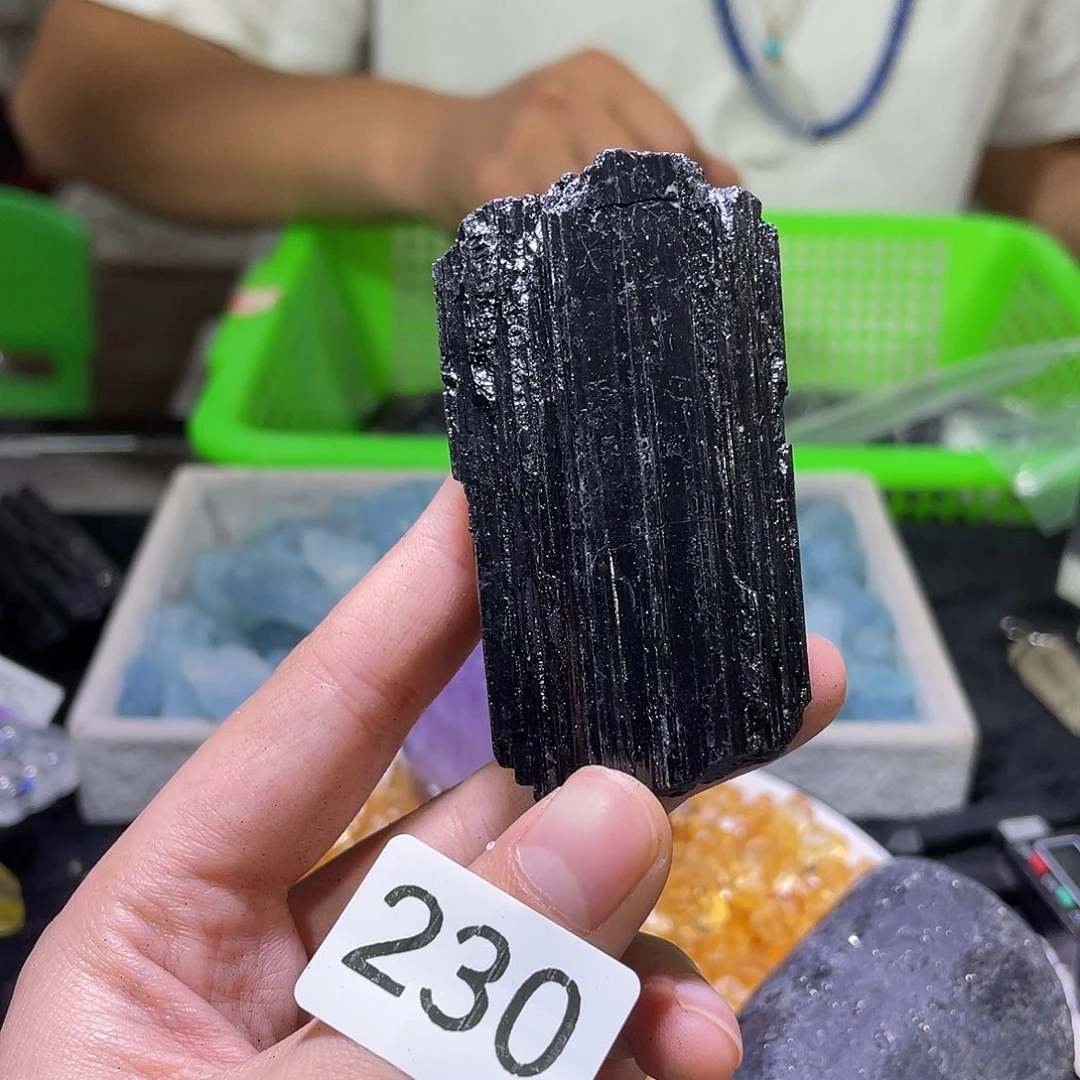 未镶嵌水晶珠宝半成品