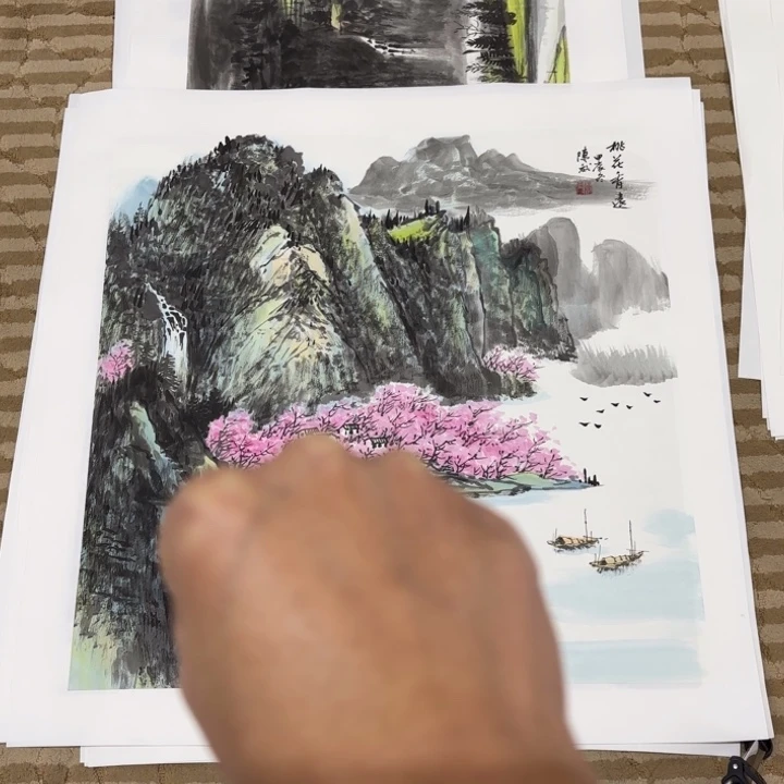 哈***哈国画花鸟等图案为一体而得