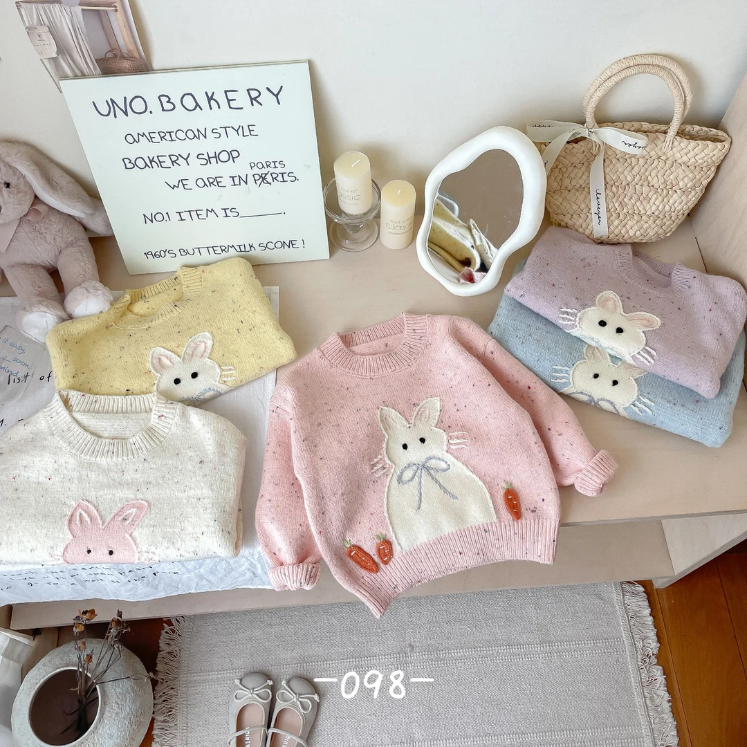 2024秋冬款女童可爱兔子萝卜套头毛衣